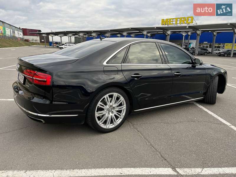 Седан Audi A8 2014 в Вінниці