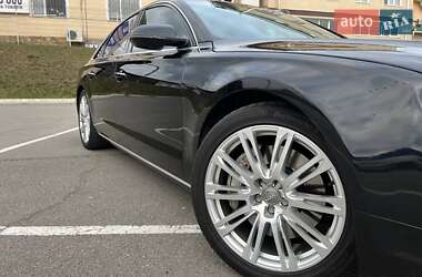 Седан Audi A8 2014 в Виннице