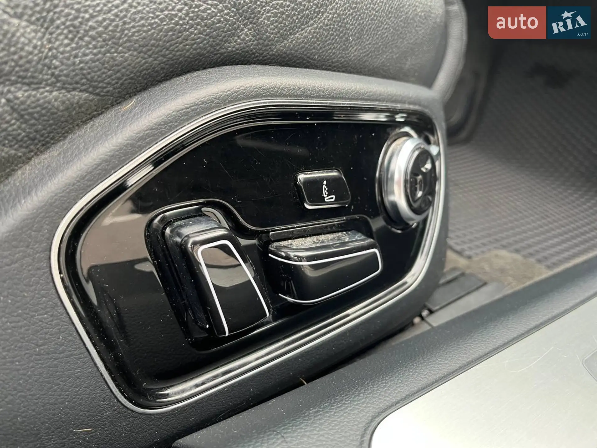 2014 Audi A8 - мініатюра 38