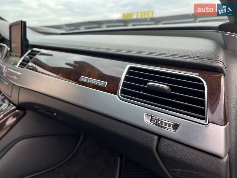 Седан Audi A8 2014 в Вінниці