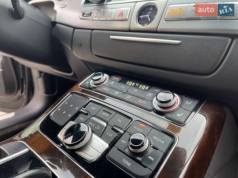Седан Audi A8 2014 в Вінниці