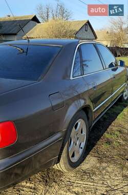 Седан Audi A8 1998 в 