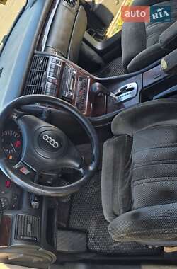 Седан Audi A8 1998 в 