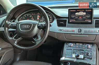 Седан Audi A8 2013 в 