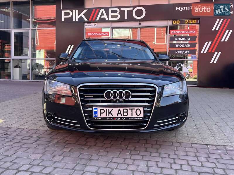 Седан Audi A8 2012 в Львове