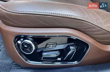 Седан Audi A8 2012 в 