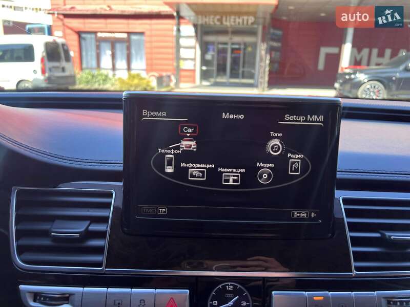 Седан Audi A8 2012 в Львове