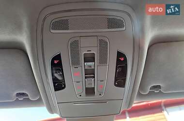 Седан Audi A8 2012 в 
