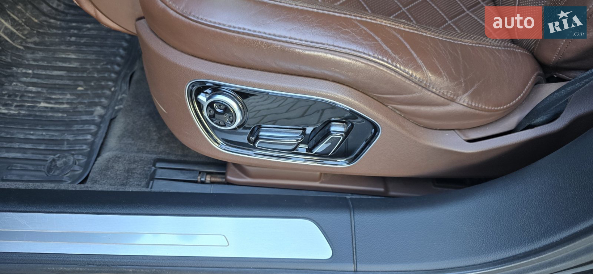 2010 Audi A8 - мініатюра 23