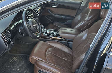 Седан Audi A8 2010 в 