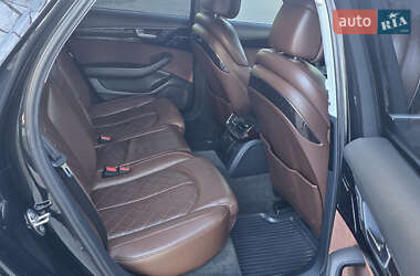 Седан Audi A8 2010 в 