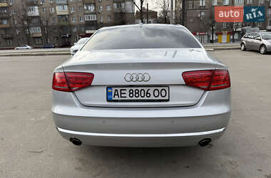 Седан Audi A8 2012 в 