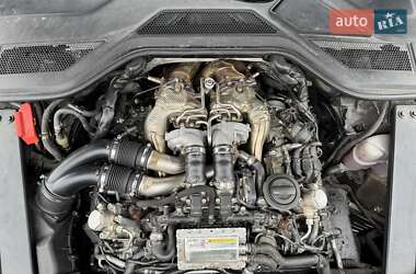 Седан Audi A8 2015 в 