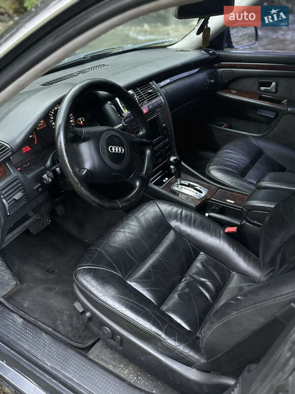 Седан Audi A8 2000 в Сумах