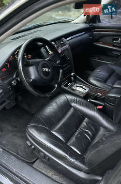 Седан Audi A8 2000 в 