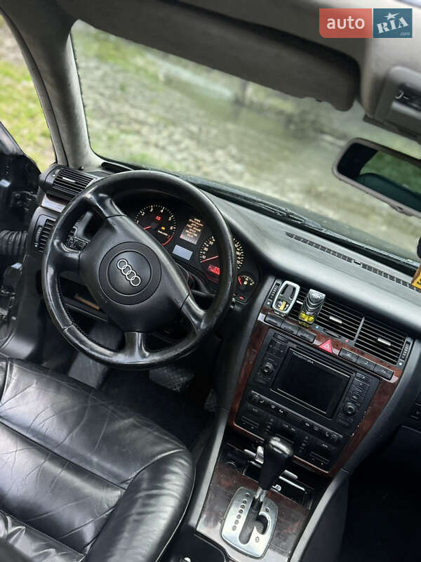 Седан Audi A8 2000 в Сумах