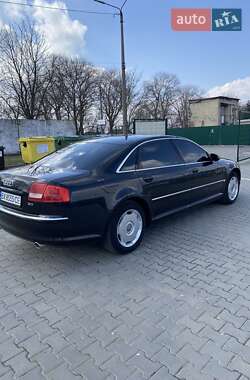 Седан Audi A8 2004 в 