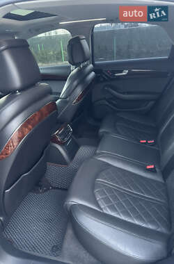 Седан Audi A8 2012 в 