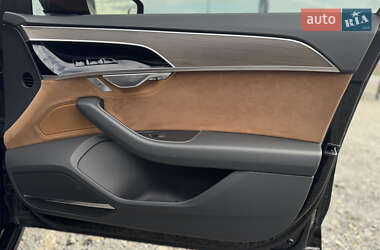 Седан Audi A8 2018 в 