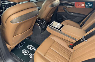 Седан Audi A8 2018 в 