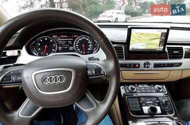 Седан Audi A8 2010 в 