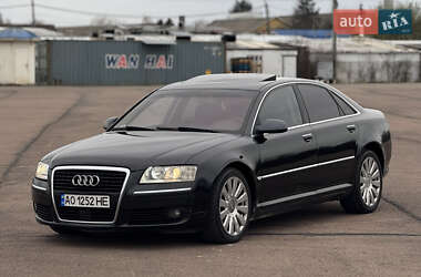 Седан Audi A8 2005 в 