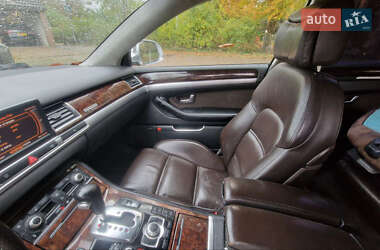 Седан Audi A8 2003 в 