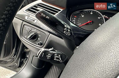 Седан Audi A8 2012 в 