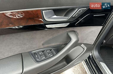 Седан Audi A8 2012 в 