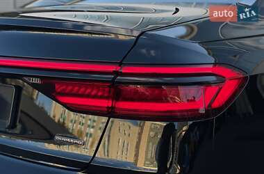 Седан Audi A8 2021 в 