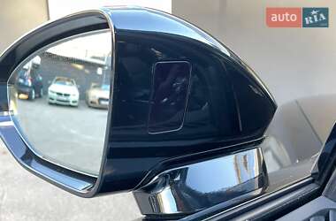 Седан Audi A8 2021 в 
