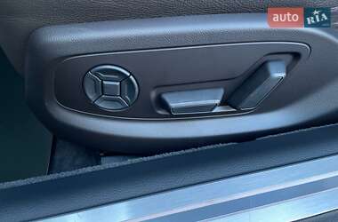 Седан Audi A8 2021 в Киеве