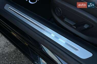 Седан Audi A8 2021 в Киеве