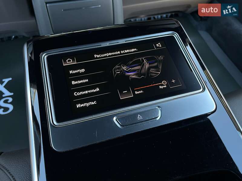Седан Audi A8 2021 в Киеве