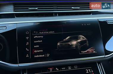 Седан Audi A8 2021 в 