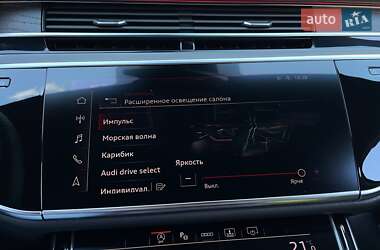 Седан Audi A8 2021 в 