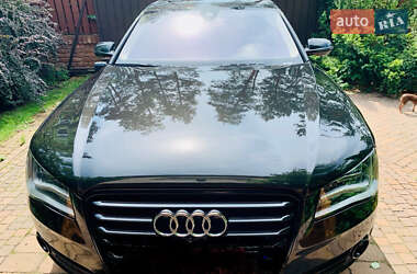 Седан Audi A8 2013 в 