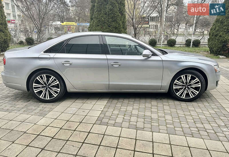 Седан Audi A8 2014 в Одессе