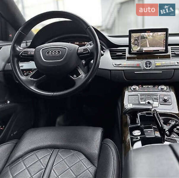 Седан Audi A8 2014 в Одессе