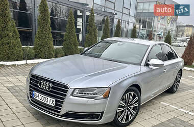 Седан Audi A8 2014 в 
