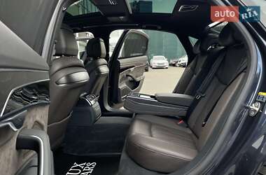 Седан Audi A8 2019 в 