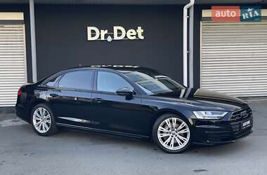 Седан Audi A8 2021 в 