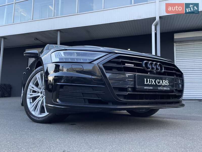 Седан Audi A8 2021 в Киеве