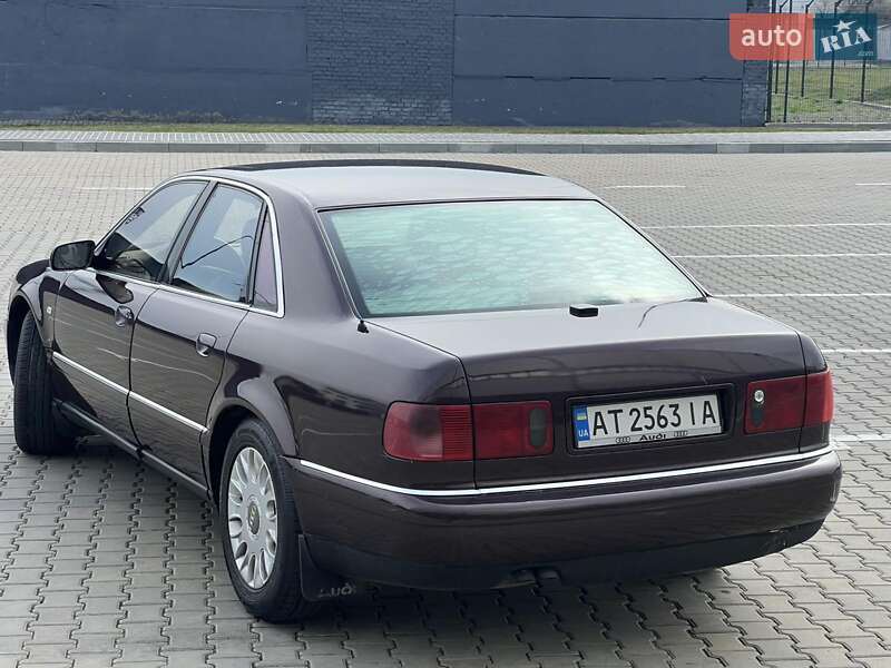 Седан Audi A8 1999 в 