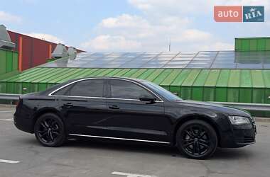 Седан Audi A8 2013 в 