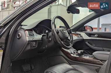 Седан Audi A8 2013 в 