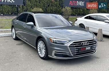 Седан Audi A8 2018 в 