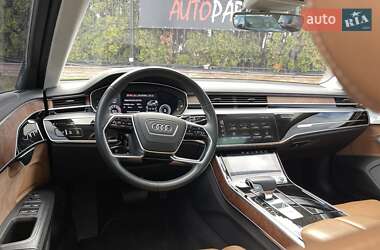 Седан Audi A8 2018 в 