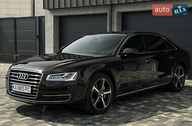 Седан Audi A8 2017 в 