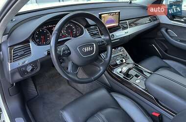 Седан Audi A8 2011 в 